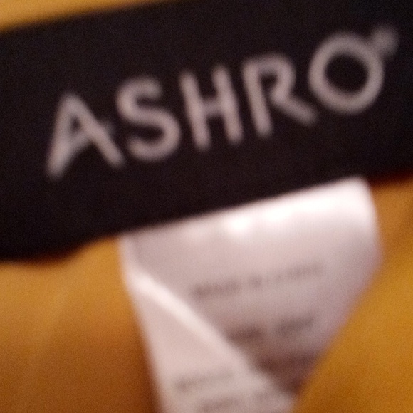 Gold dress with built in side tie - Picture 2 of 2